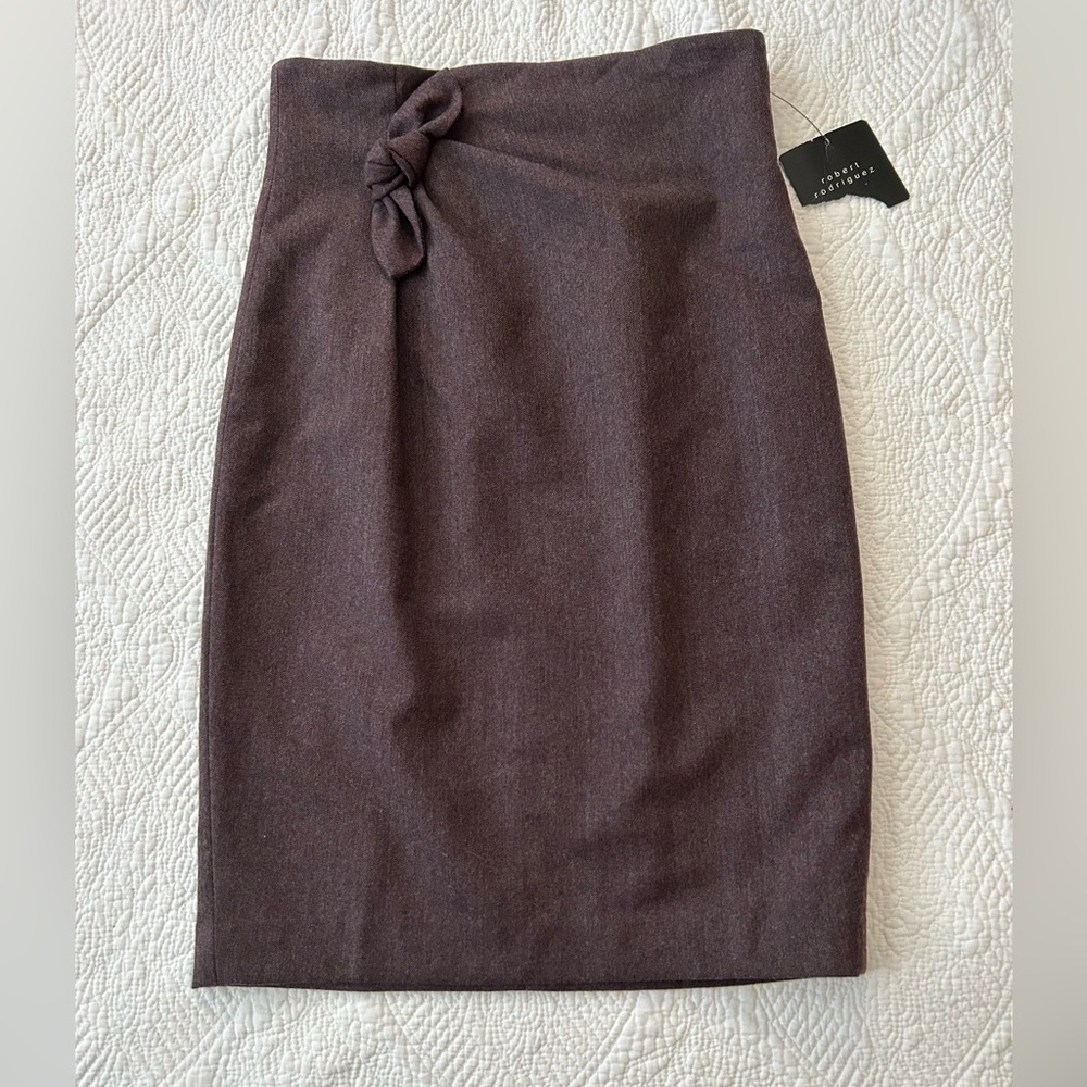 NWT Robert Rodriguez Slim Pencil skirt size 2. Brownish plum wool w/tie accent.